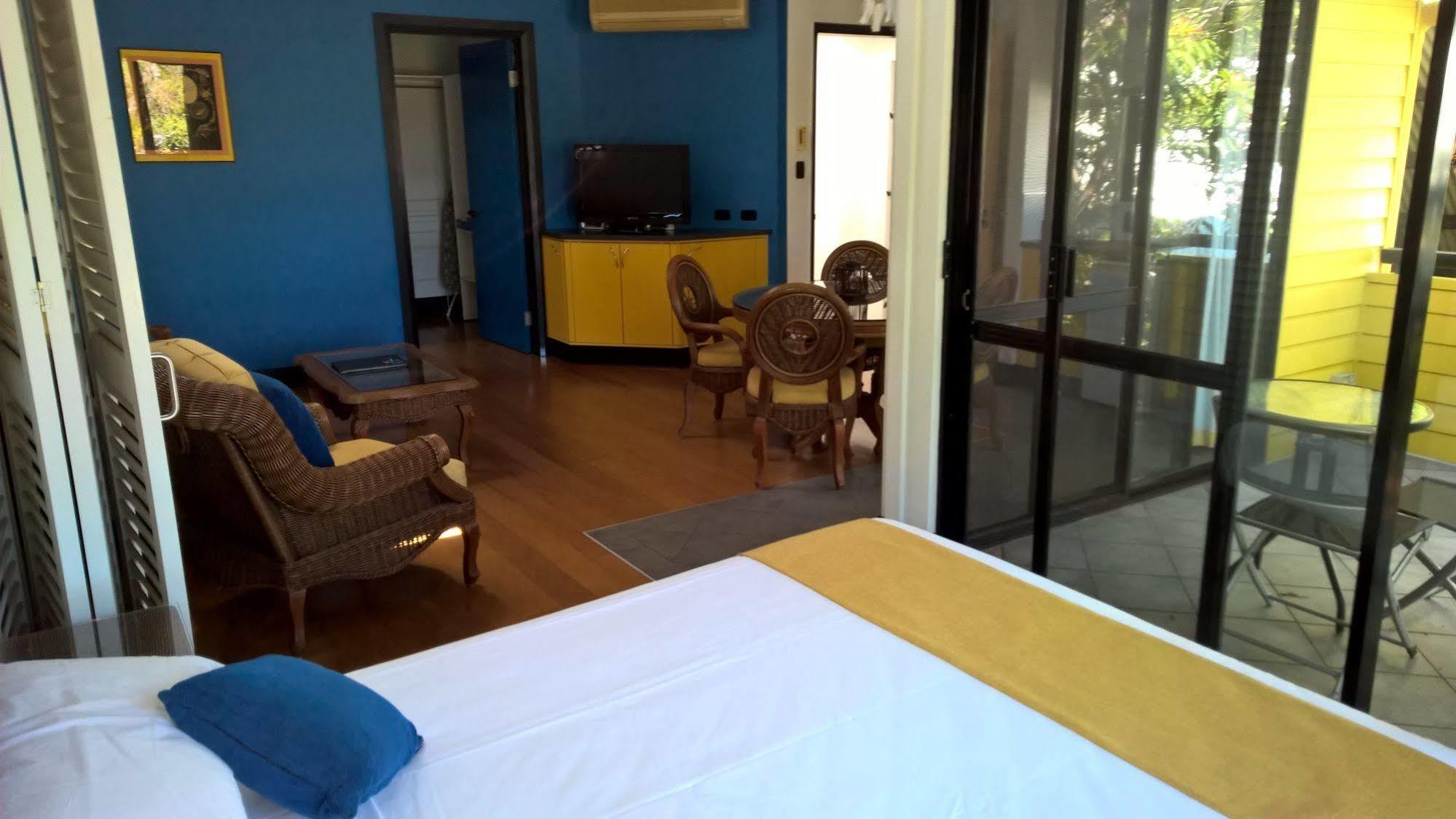 Dreamcatcher Beach-Side Apartments Port Douglas Eksteriør bilde
